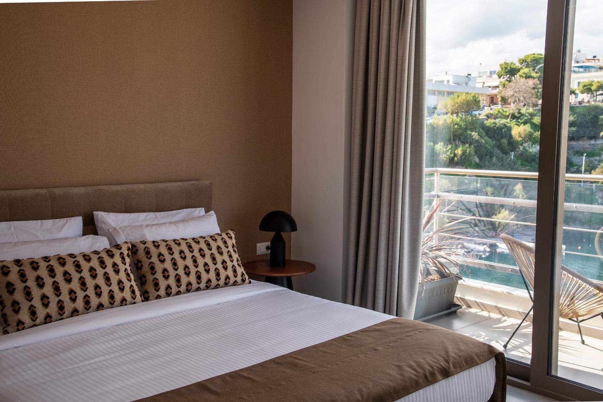 Remvi Apartments อายิโอสนิโกลาโอส ภายนอก รูปภาพ
